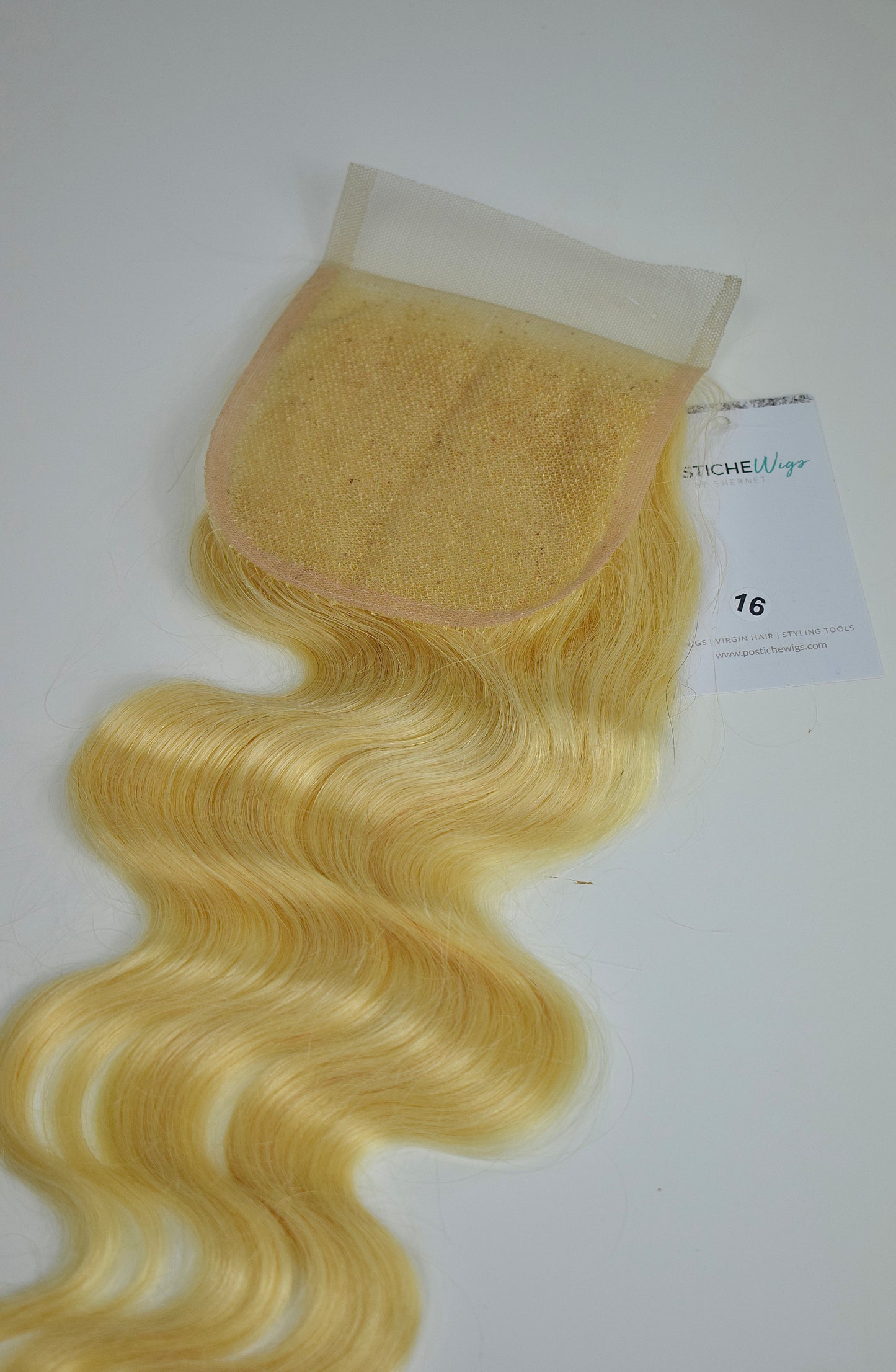 Postiche Platinum Closures